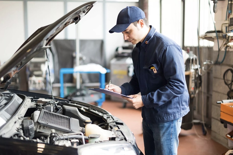 Expert Car Servicing: Maintaining Performance and Safety in the UAE