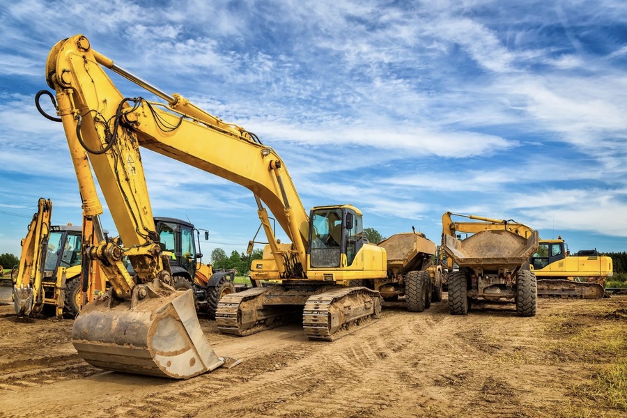 Seasonal Demand for Heavy Equipment Rentals in the UAE’s Tourism Industry